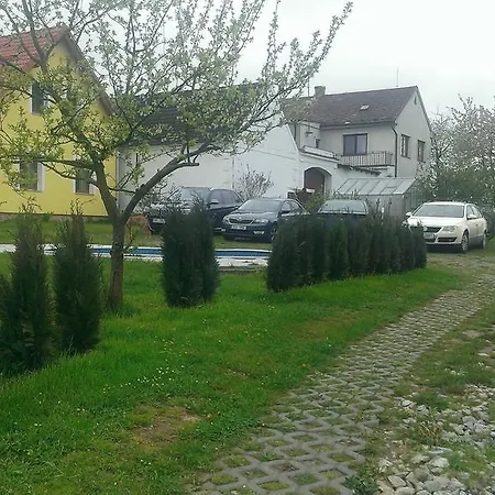 Macku Vendégház Spolí